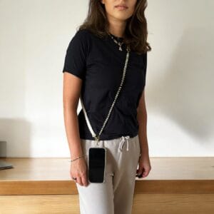 Pasek do telefonu na biodrze